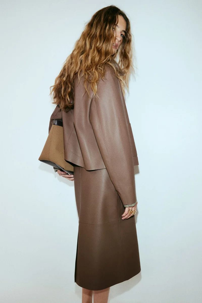 اتش اند ام تنورة ميدي مبطنة